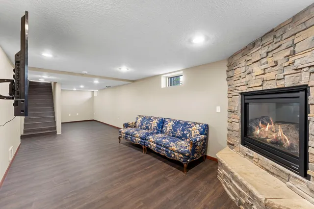 $359,900 | 413 Territorial Road Northeast, Blaine, MN 55434