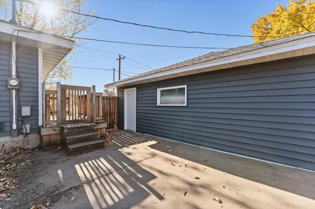 $359,900 | 413 Territorial Road Northeast, Blaine, MN 55434