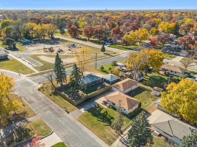 $359,900 | 413 Territorial Road Northeast, Blaine, MN 55434