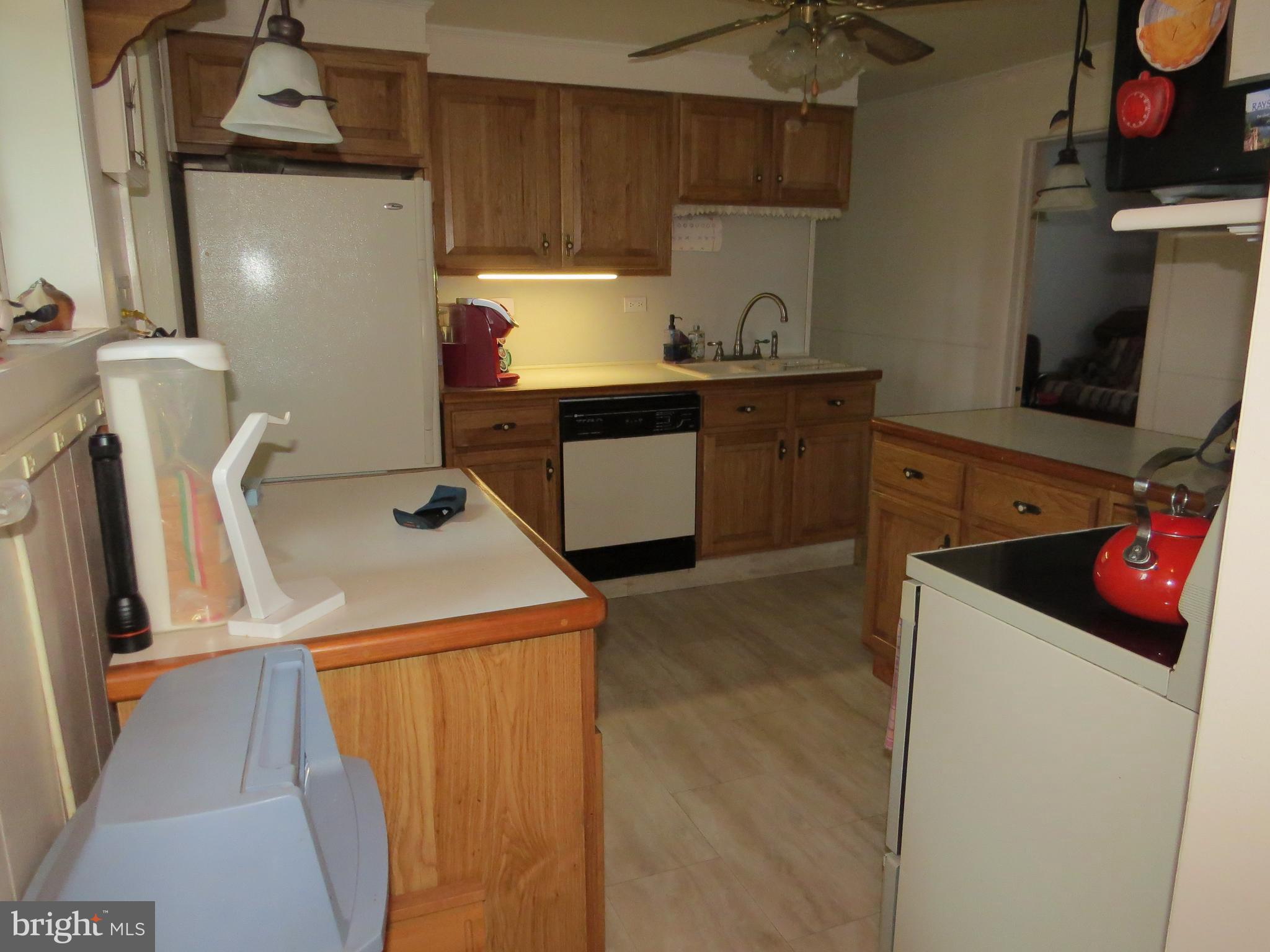 3286 Hillegass Road Pennsburg, PA 18073 - Photo 15 of 39 Main House Kitchen