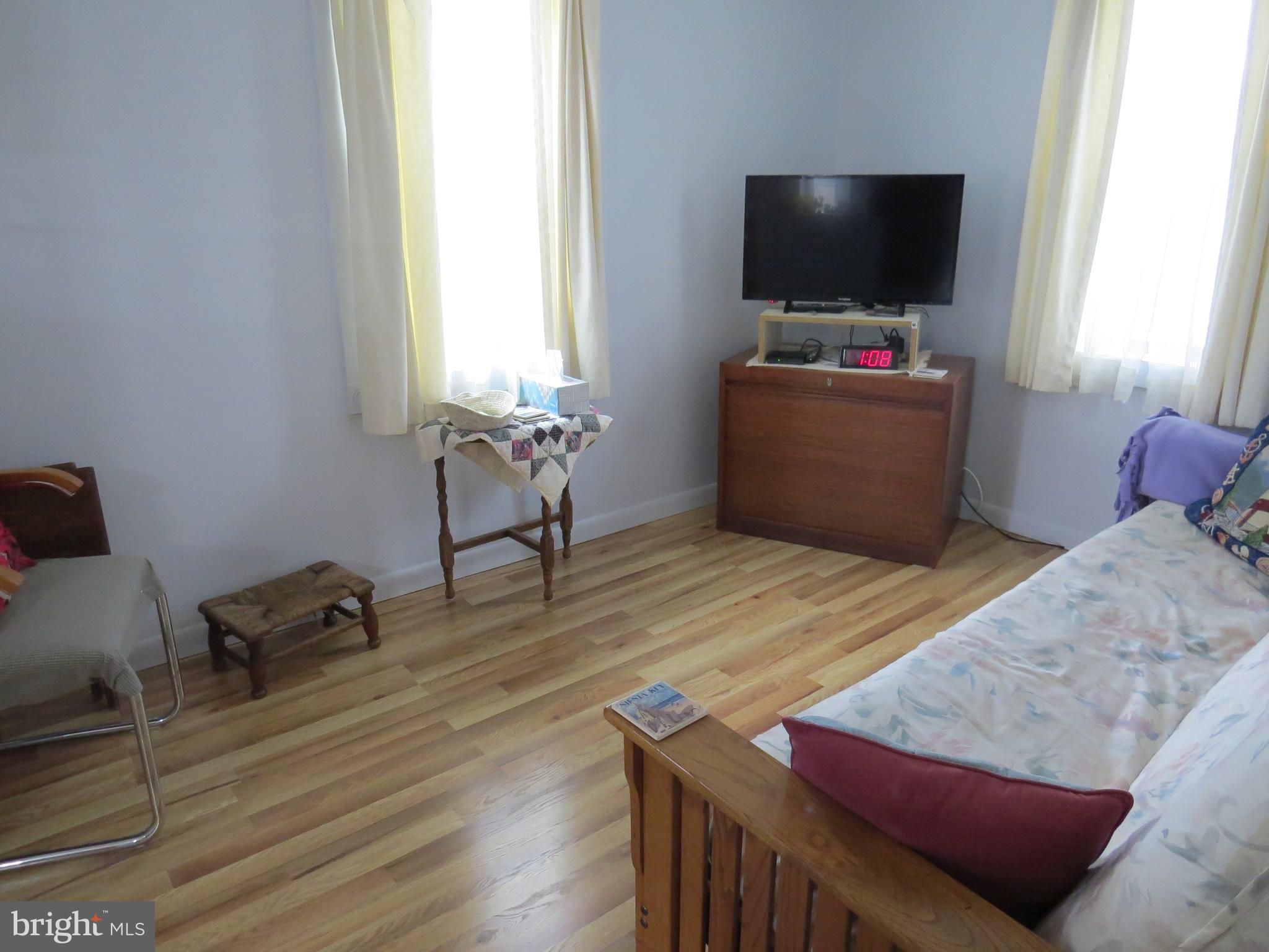 3286 Hillegass Road Pennsburg, PA 18073 - Photo 22 of 39 Sitting/TV Room/Den