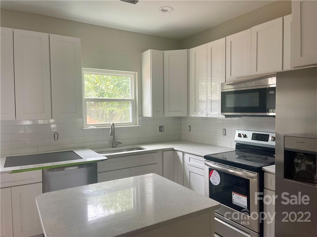 306 Todd Road Charlotte, NC 28208 - Photo 8 of 15 Gallery Image 8