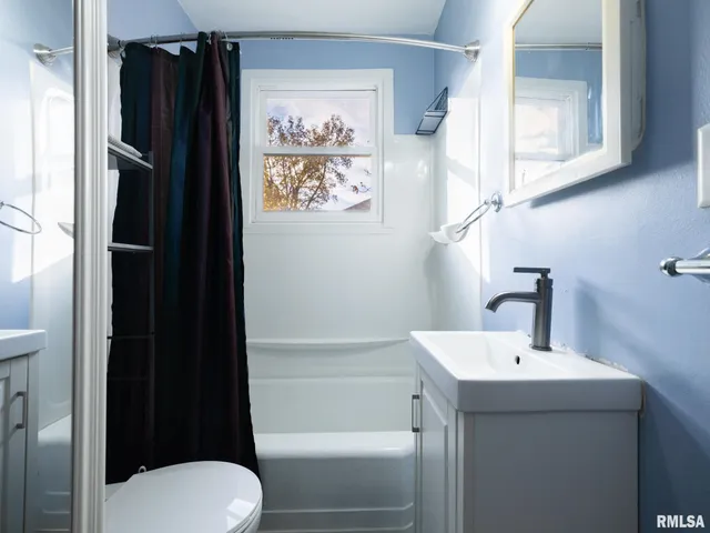 $128,900 | 1401 South 6th Street, Pekin, IL 61554