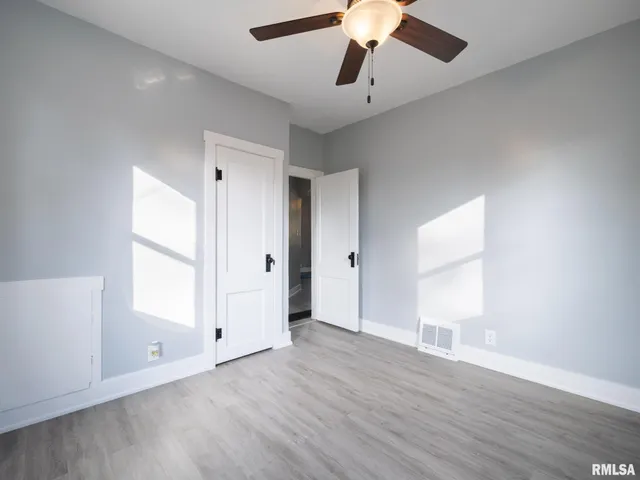 $128,900 | 1401 South 6th Street, Pekin, IL 61554