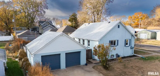 $128,900 | 1401 South 6th Street, Pekin, IL 61554