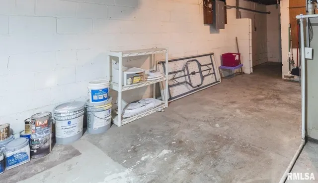 $128,900 | 1401 South 6th Street, Pekin, IL 61554