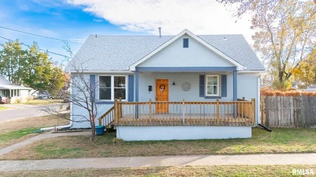 $128,900 | 1401 South 6th Street, Pekin, IL 61554