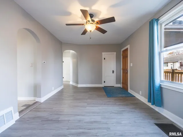 $128,900 | 1401 South 6th Street, Pekin, IL 61554