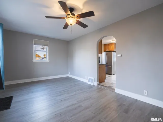 $128,900 | 1401 South 6th Street, Pekin, IL 61554