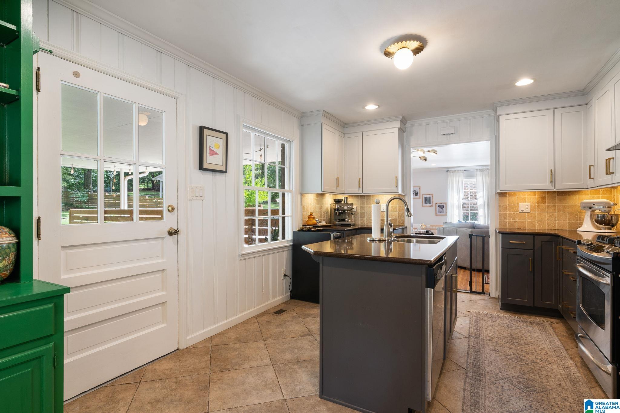 1005 55th Street South Birmingham, AL 35222 - Photo 14 of 34