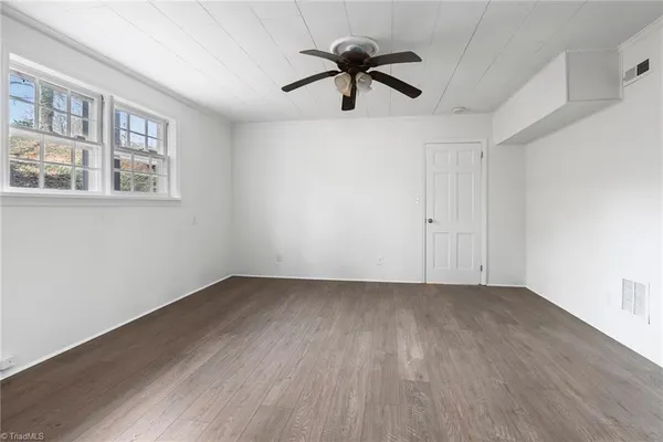 $409,900 | 624 Brentwood Court, Winston-Salem, NC 27104