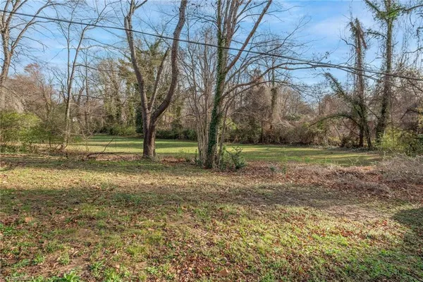 $409,900 | 624 Brentwood Court, Winston-Salem, NC 27104