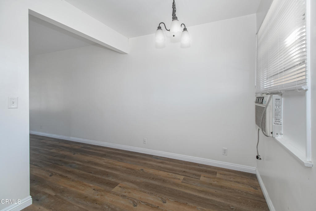 401 North Kenneth Road, Unit F Burbank, CA 91501 - Photo 9 of 18 IMG_5103