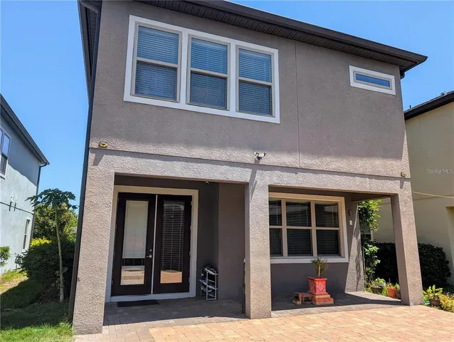 a view of entrance of the house