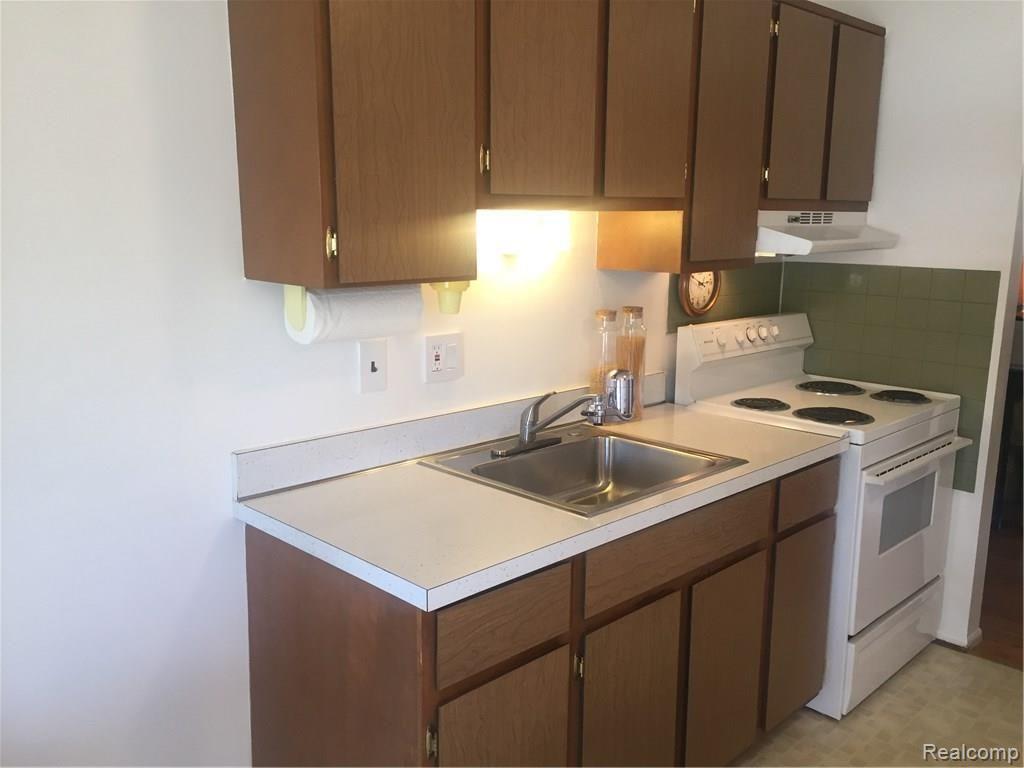 8401 18 18 Mile Road, Unit 132G Sterling Heights, MI 48313 - Photo 6 of 14