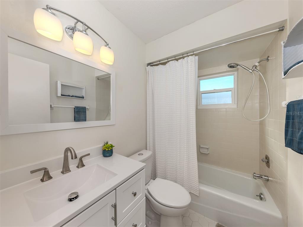 1345 Pine Needle Road Venice, FL 34285 - Photo 16 of 45