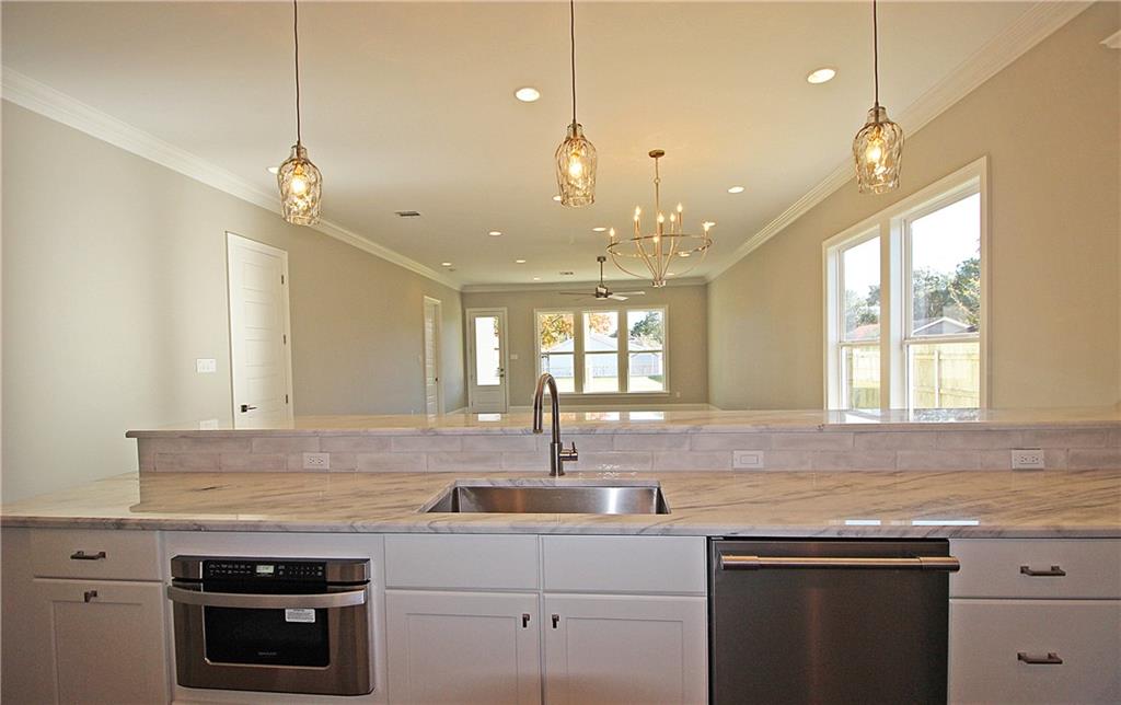 901 Florida Street River Ridge, LA 70123 - Photo 4 of 26 Gallery Image 4