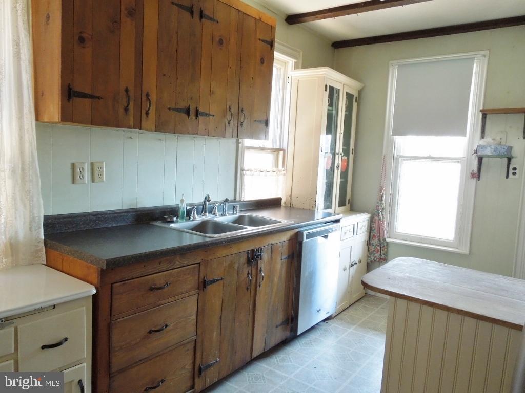 316 High Street Hanover, PA 17331 - Photo 7 of 35 Gallery Image 7