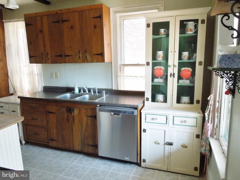 316 High Street Hanover, PA 17331 - Photo 8 of 35 Gallery Image 8