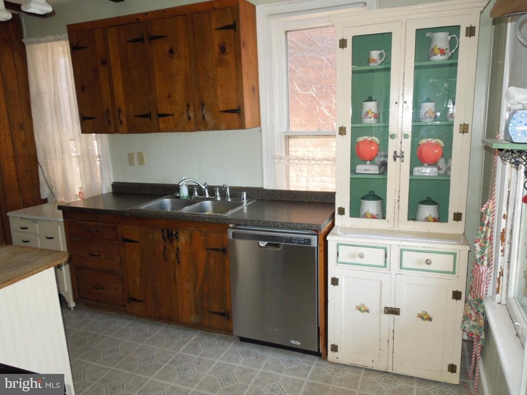 316 High Street Hanover, PA 17331 - Photo 9 of 35 Gallery Image 9