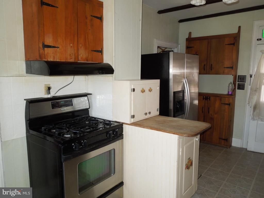 316 High Street Hanover, PA 17331 - Photo 10 of 35 Gallery Image 10