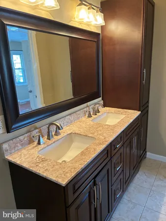 $2,800 | 83 Glenview Lane, Willingboro, NJ 08046