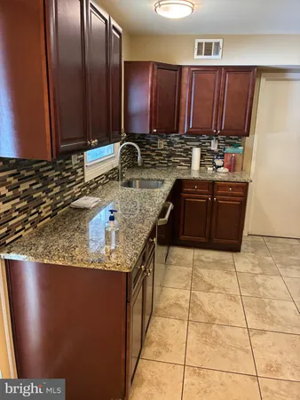 $2,800 | 83 Glenview Lane, Willingboro, NJ 08046