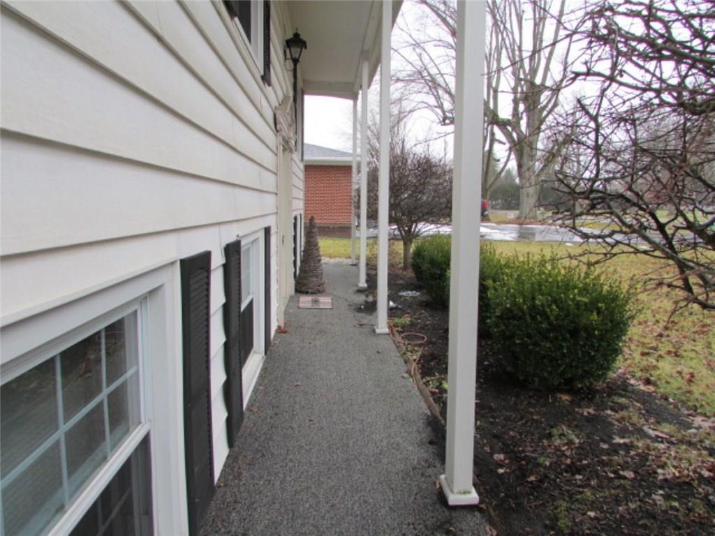 3338 Derr Road Springfield, OH 45503 - Photo 3 of 32