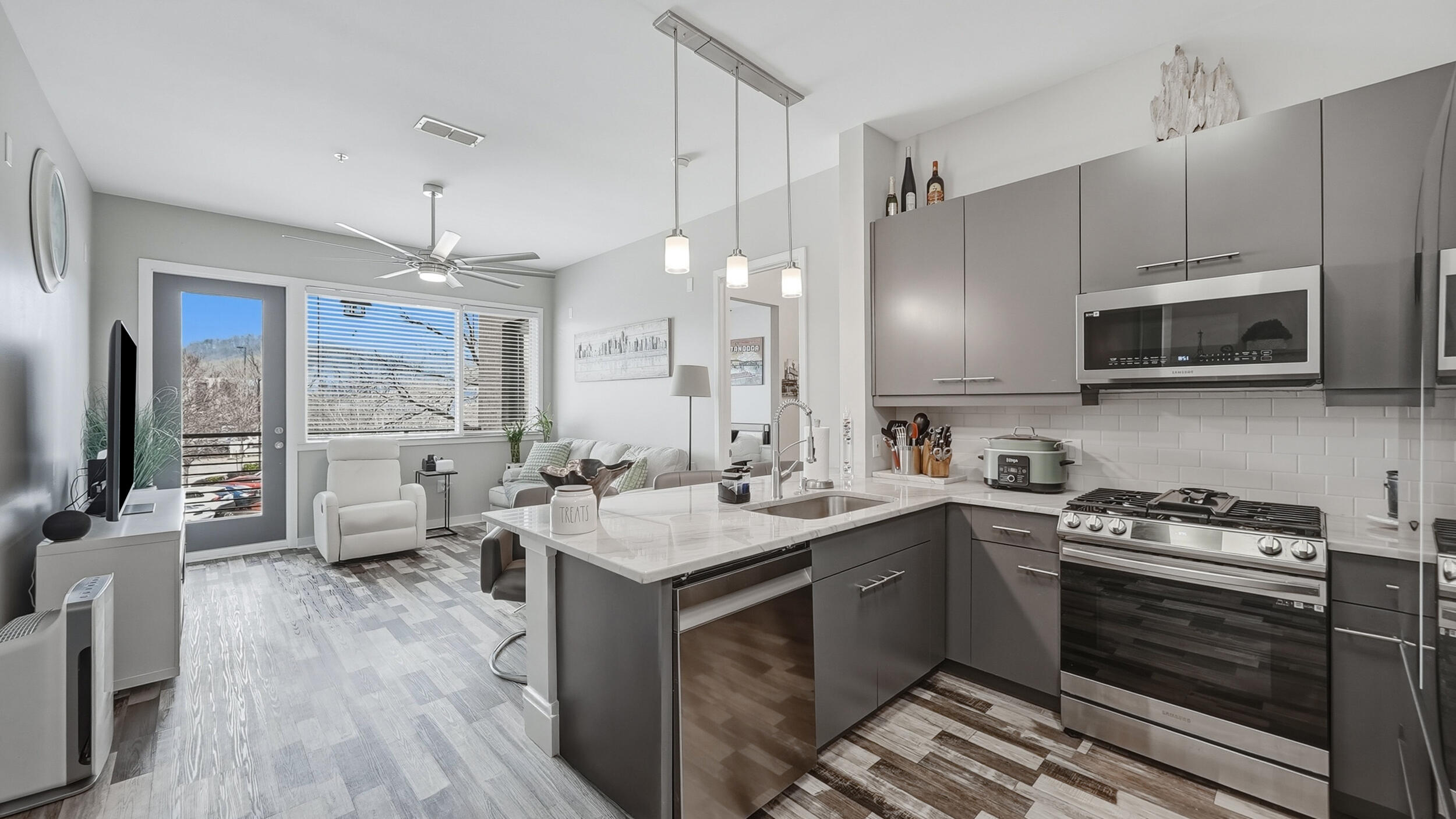 200 Manufacturers Road, Unit 232 Chattanooga, TN 37405 - Photo 4 of 35 5_200 manufacturers rd-5