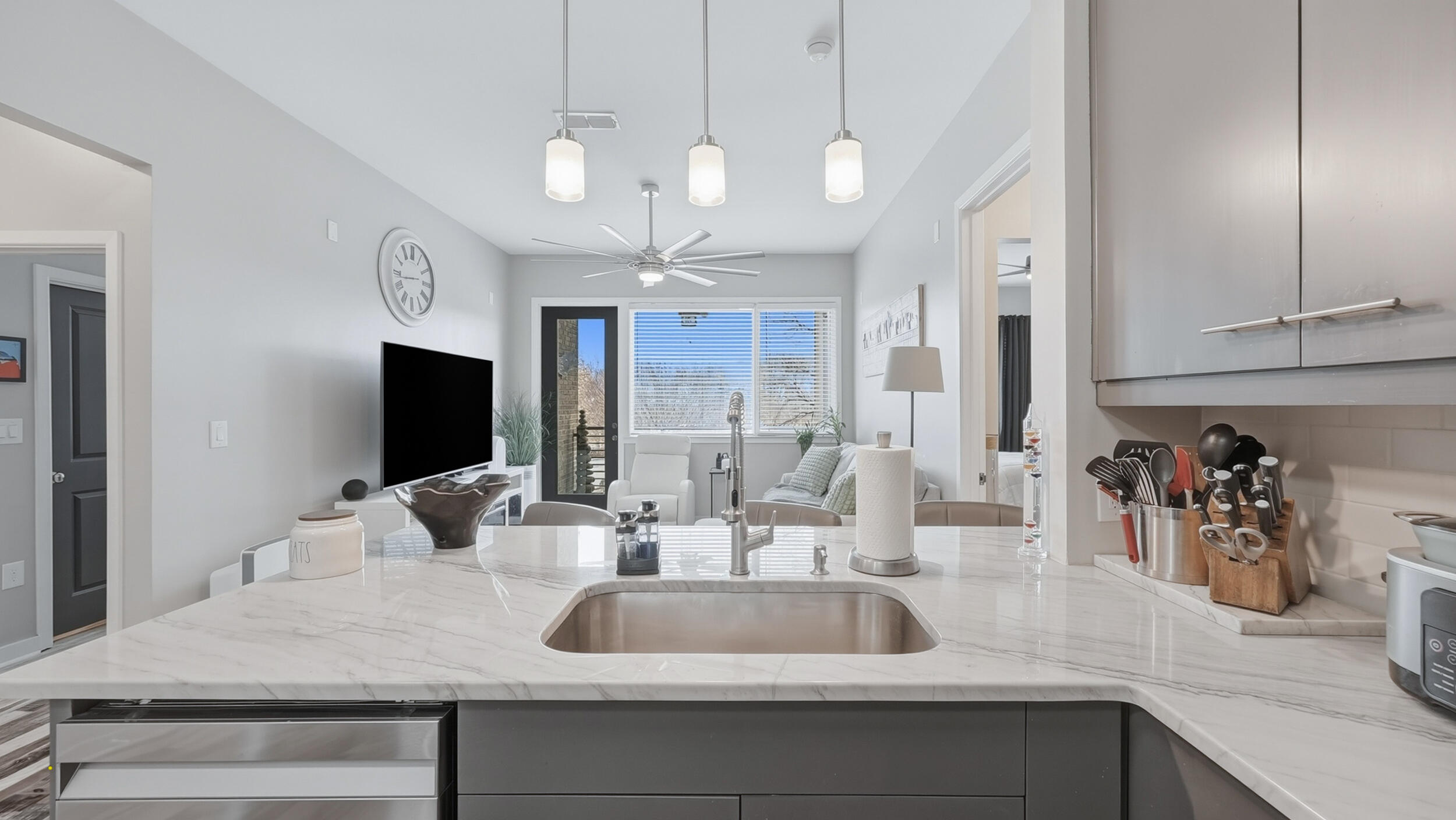 200 Manufacturers Road, Unit 232 Chattanooga, TN 37405 - Photo 9 of 35 11_200 manufacturers rd-11