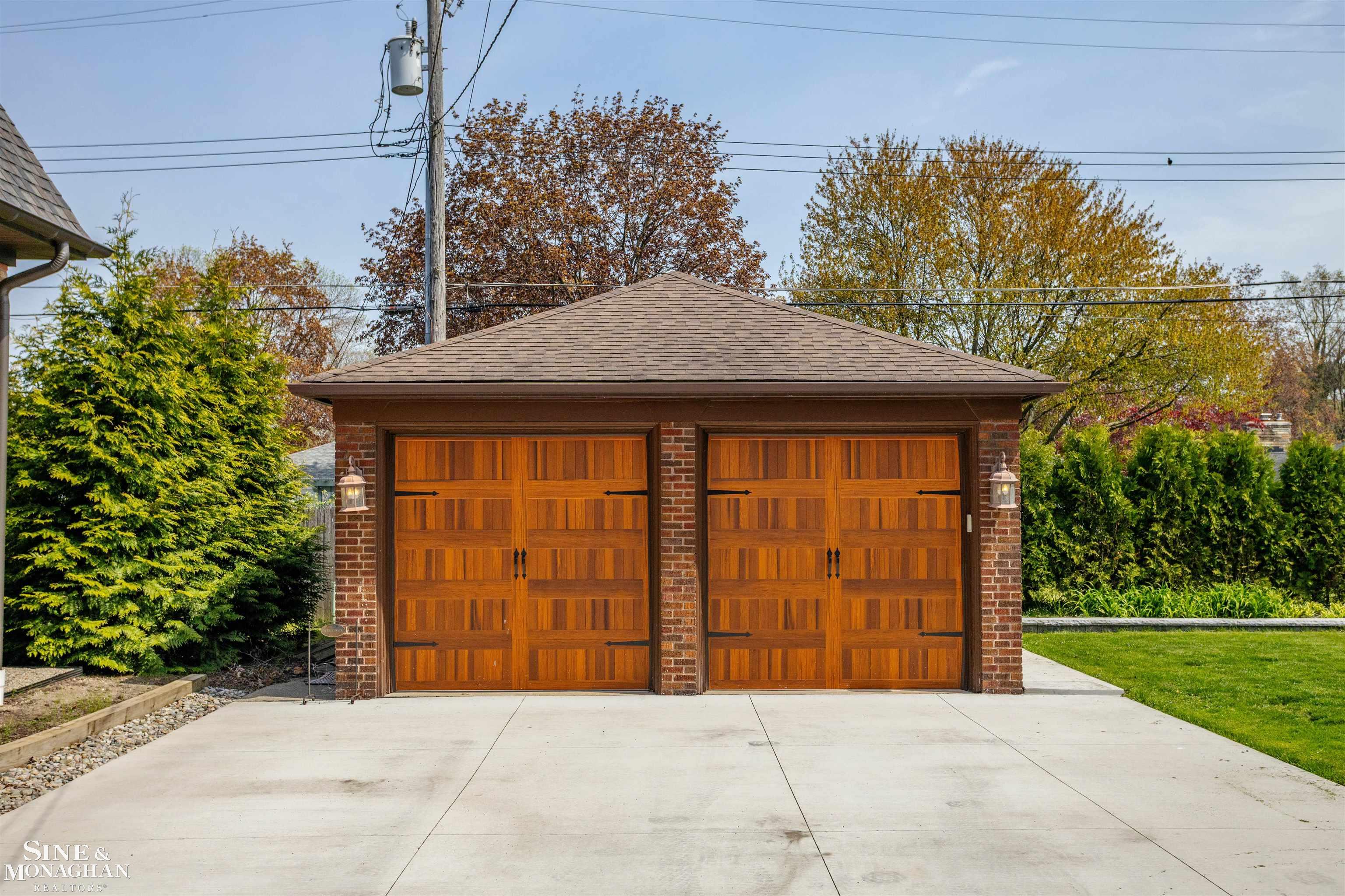 188 Kerby Road Grosse Pointe, MI 48236 - Photo 48 of 63 50173272-4d749d1c-0c2e-4cfc-ab2f-0d20b24c5520.JPG