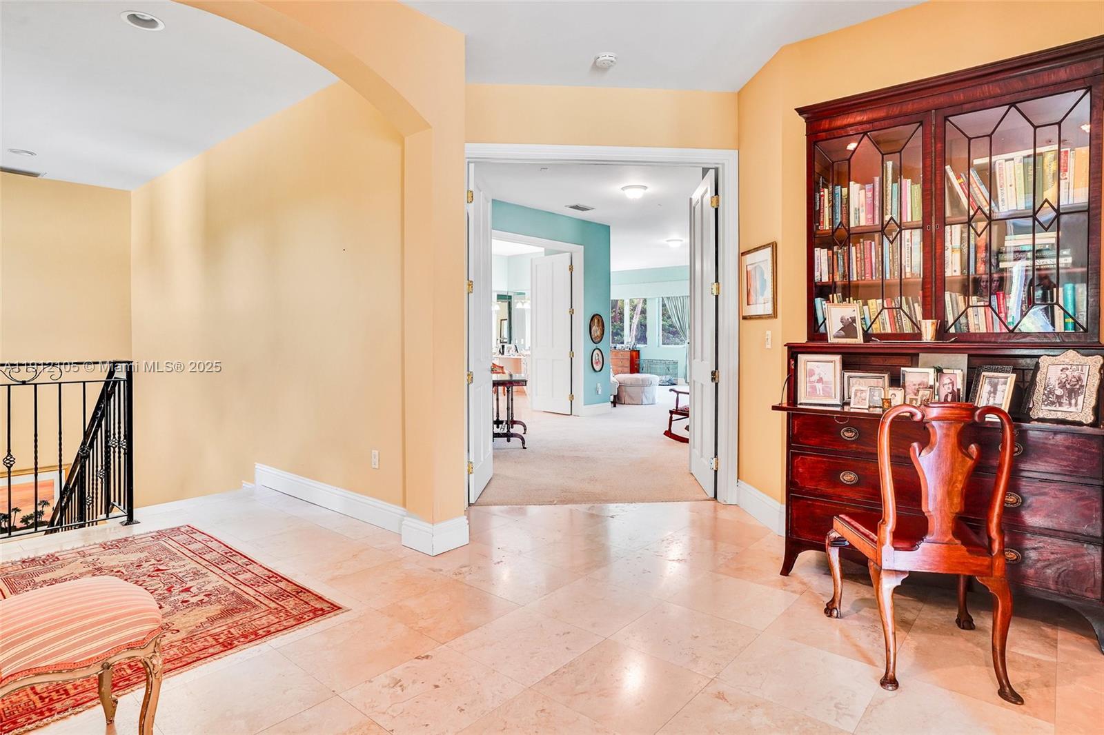 550 Harbor Drive Key Biscayne, FL 33149 - Photo 42 of 65 Master entrance