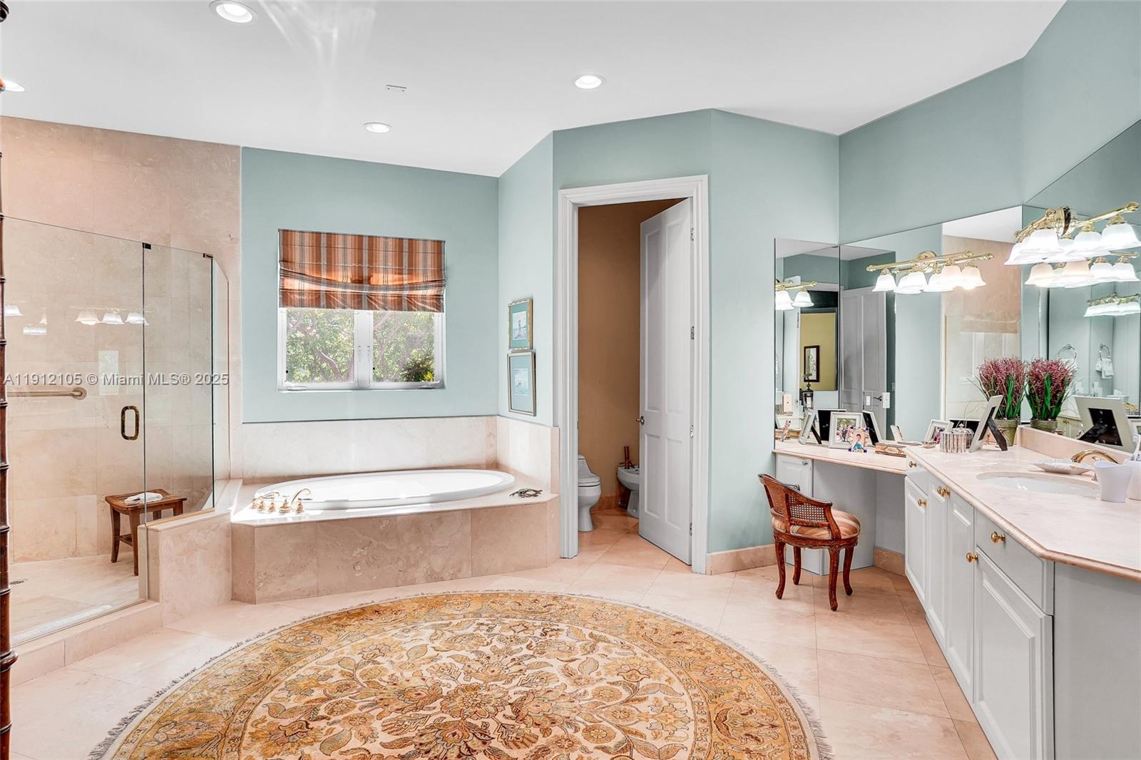 550 Harbor Drive Key Biscayne, FL 33149 - Photo 44 of 65 Master bth