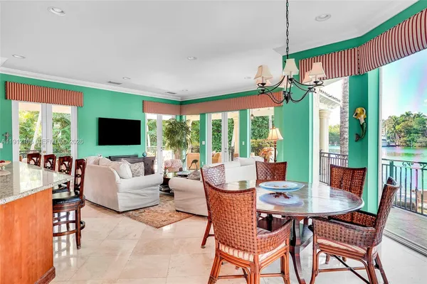 $21,950,000 | 550 Harbor Drive, Key Biscayne, FL 33149