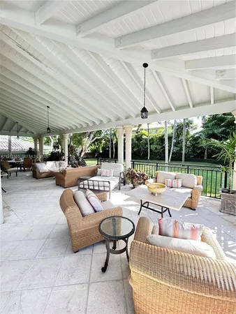 $21,950,000 | 550 Harbor Drive, Key Biscayne, FL 33149