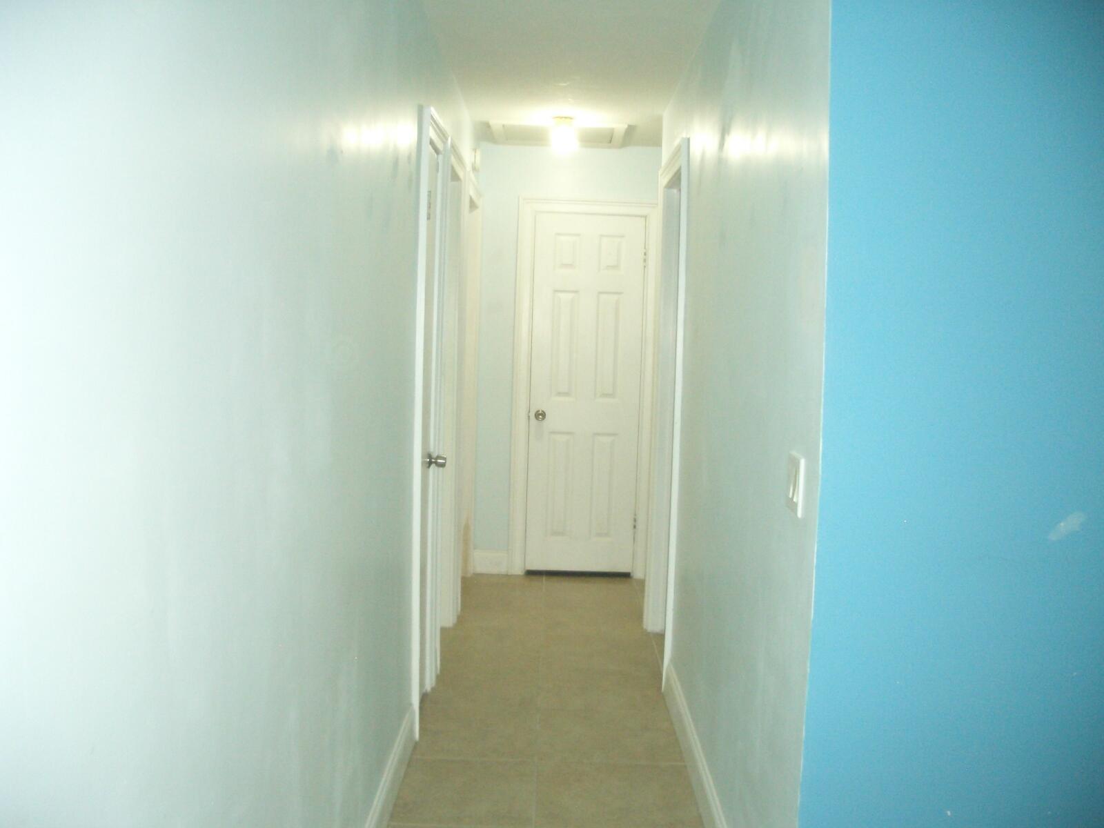 403 Daly Drive Jupiter, FL 33458 - Photo 15 of 27 a view of a hallway