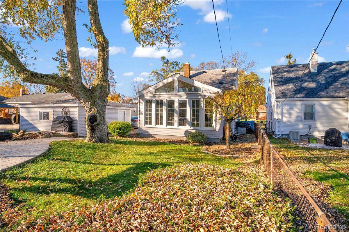 4120 Durham Road Royal Oak, MI 48073 - Photo 20 of 31 Gallery Image 20