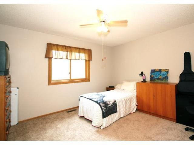 9371 McIntosh Road Woodbury, MN 55125 - Photo 13 of 18 Gallery Image 13