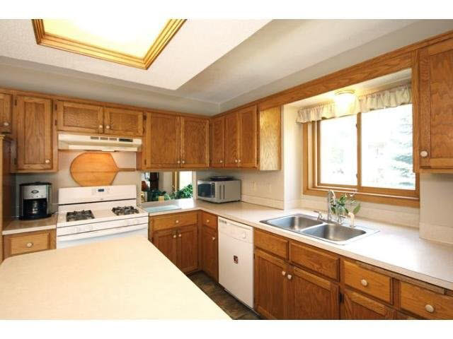 9371 McIntosh Road Woodbury, MN 55125 - Photo 8 of 18 Gallery Image 8