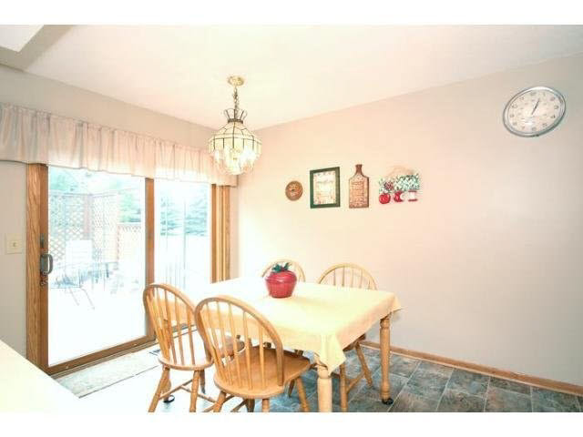 9371 McIntosh Road Woodbury, MN 55125 - Photo 10 of 18 Gallery Image 10