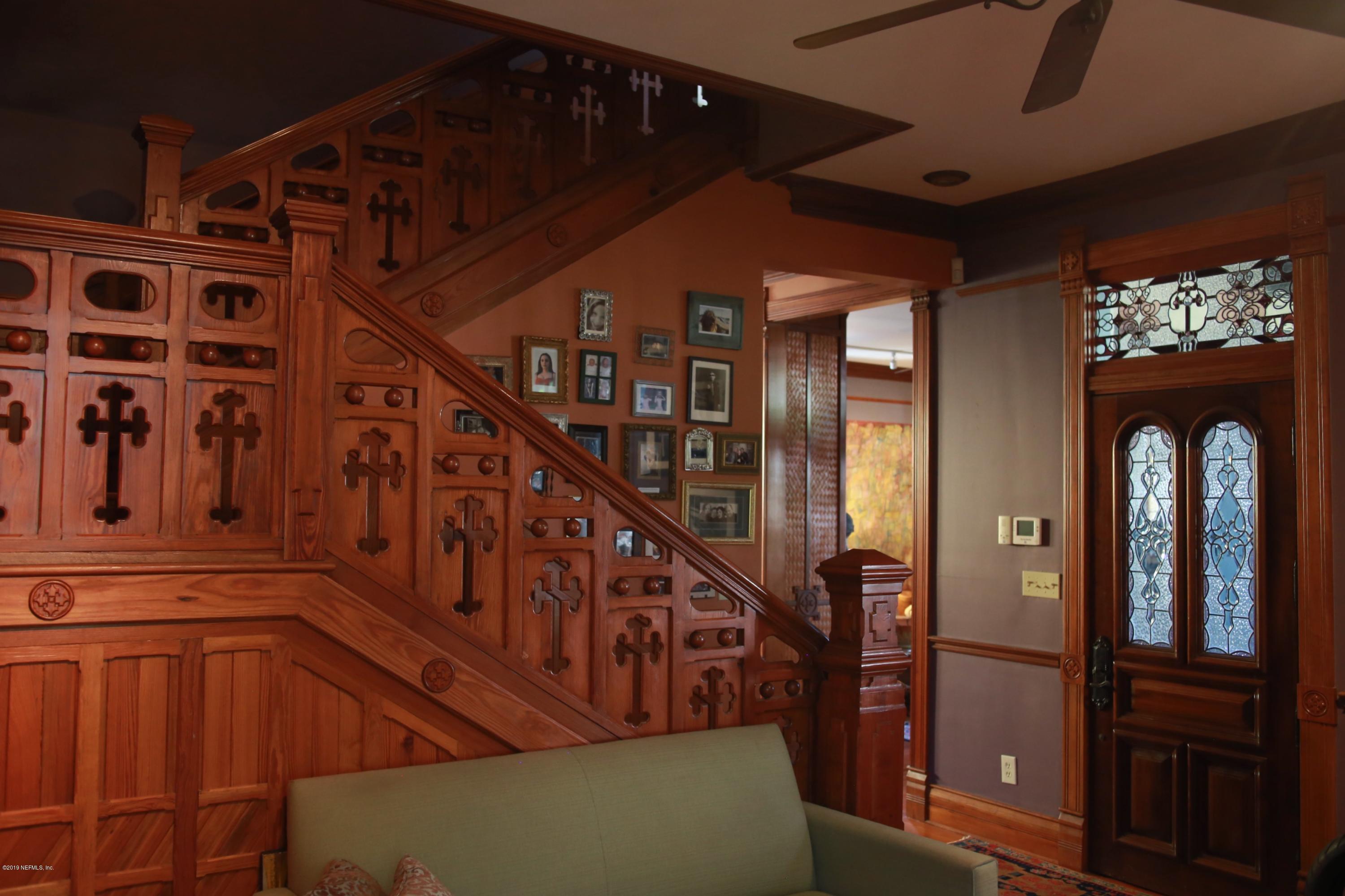 15 Bridge Street St. Augustine, FL 32084 - Photo 2 of 37 a view of entryway with a front door