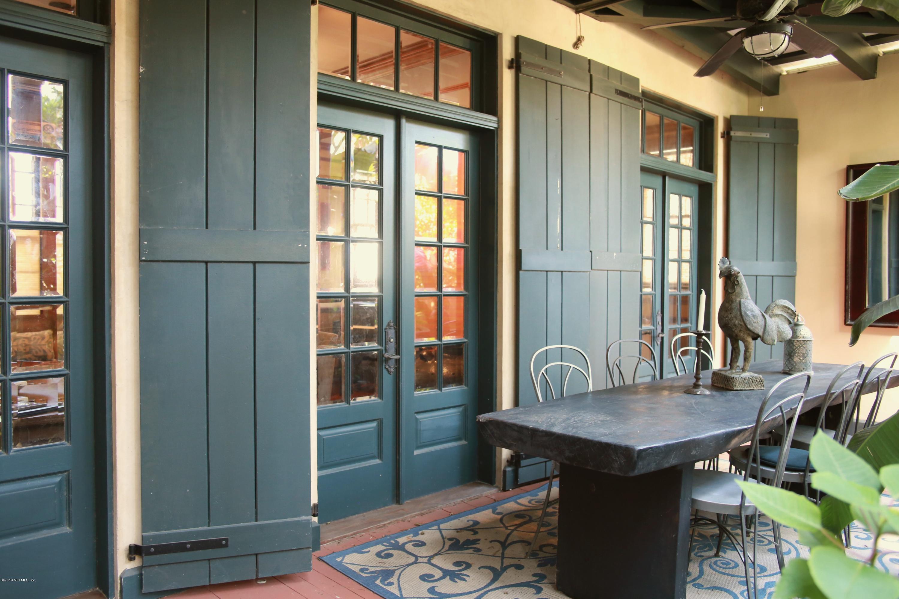15 Bridge Street St. Augustine, FL 32084 - Photo 26 of 37 a view of a livingroom with furniture