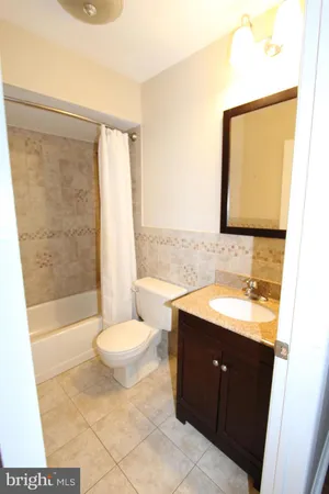 $2,700 | 110 Biscayne Court, Unit 8, Princeton, NJ 08540