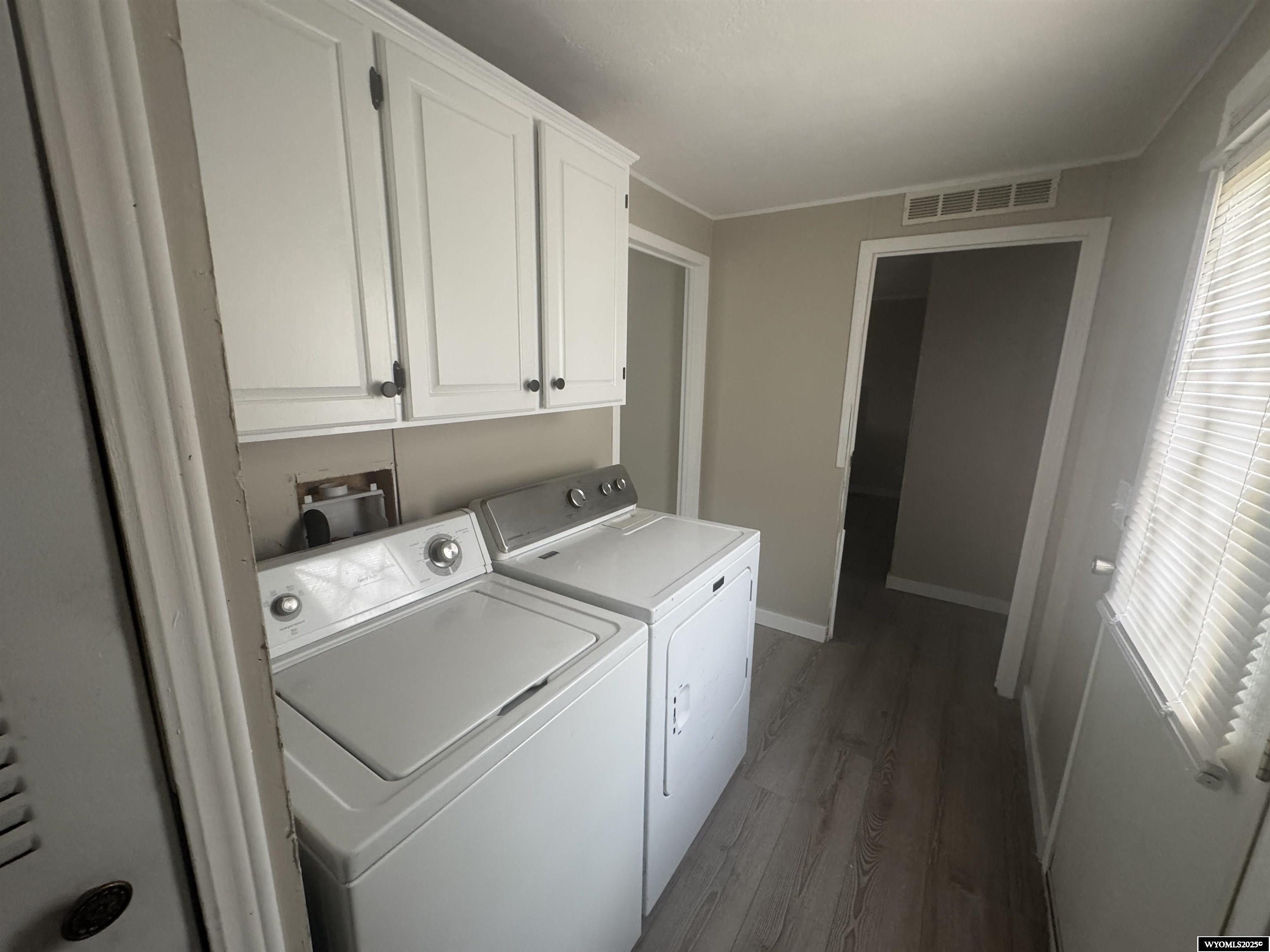 1624 East Murray Street Rawlins, WY 82301 - Photo 11 of 21