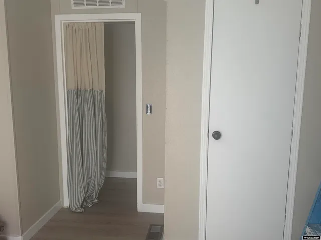 $49,000 | 1624 East Murray Street, Rawlins, WY 82301