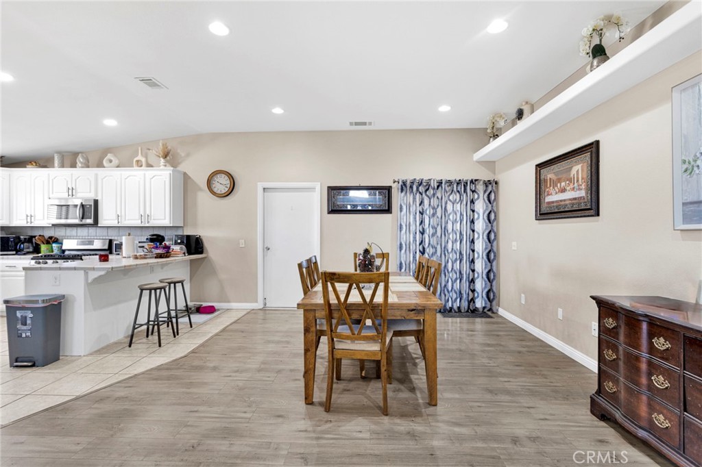 11331 Pasco Road Apple Valley, CA 92308 - Photo 19 of 64