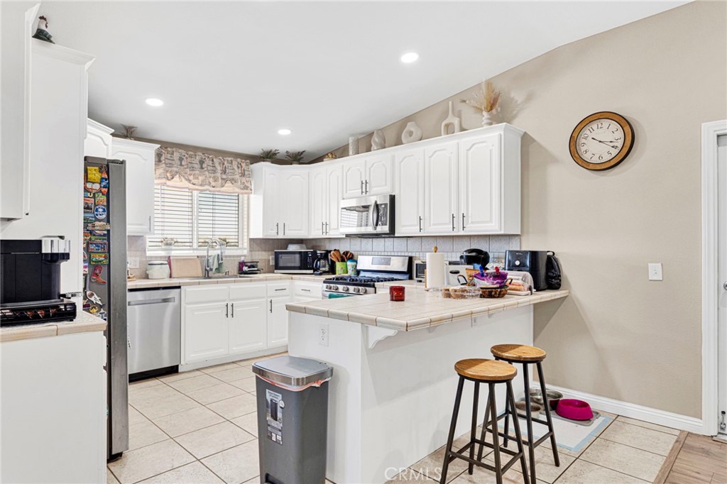 11331 Pasco Road Apple Valley, CA 92308 - Photo 20 of 64