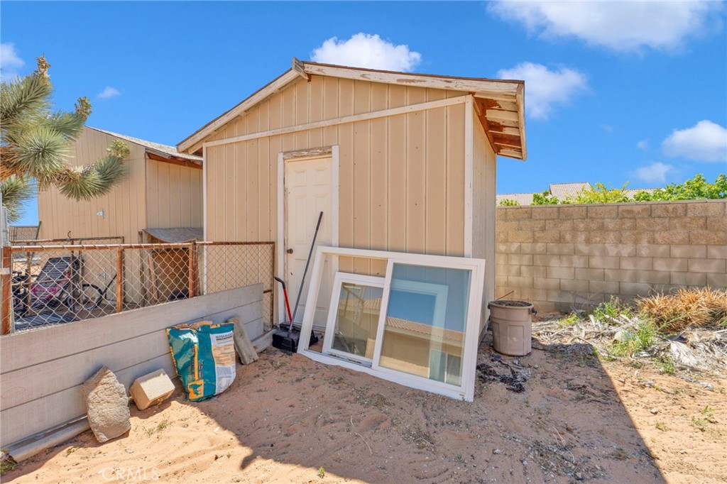 11331 Pasco Road Apple Valley, CA 92308 - Photo 46 of 64