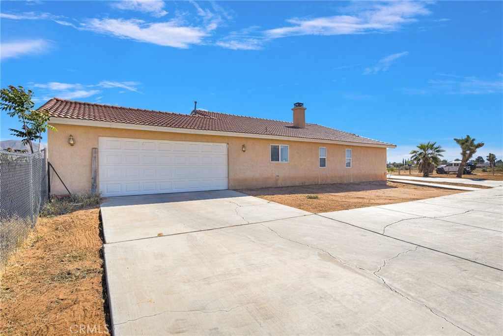 11331 Pasco Road Apple Valley, CA 92308 - Photo 6 of 64