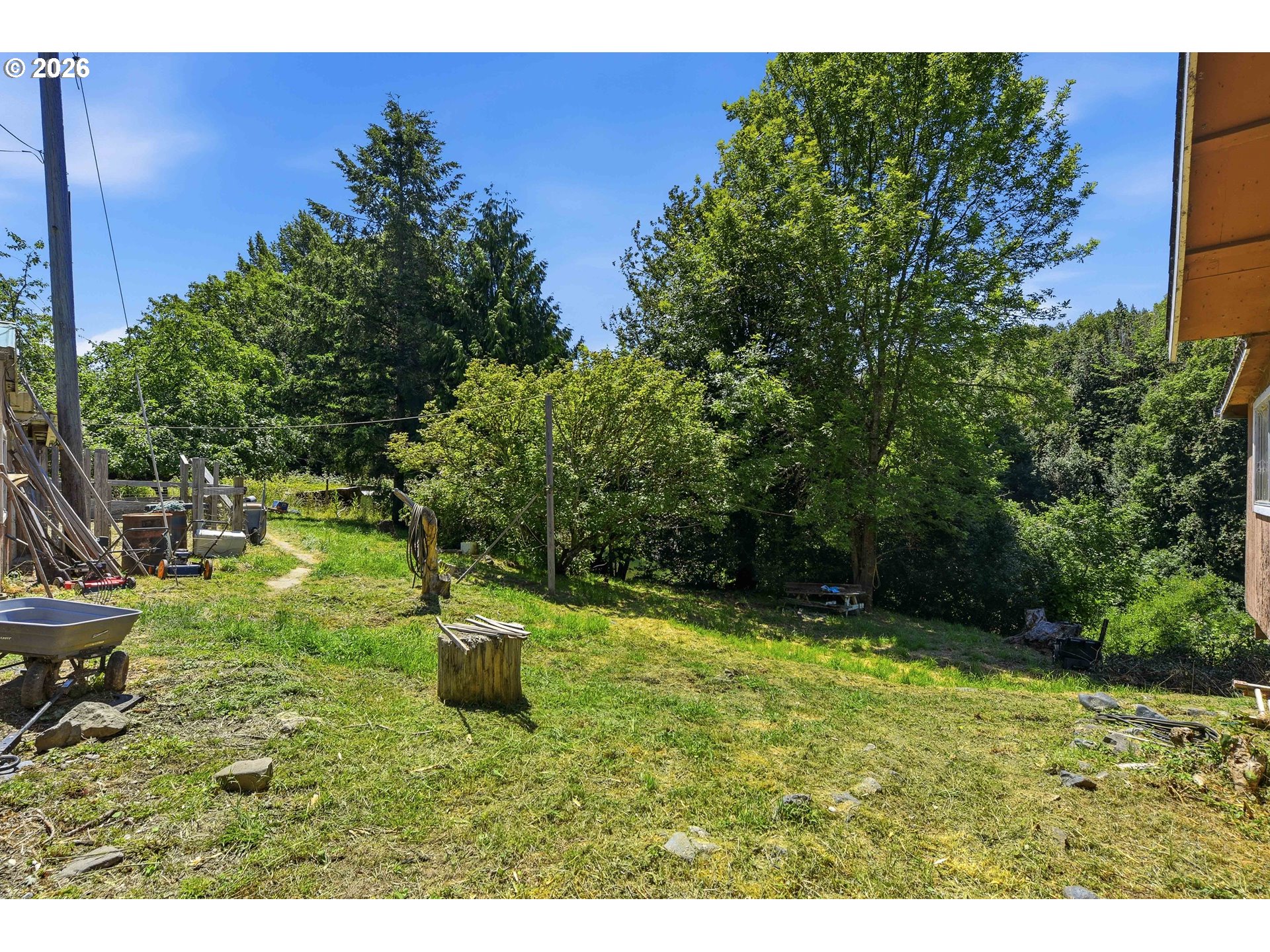 46760 Highway 242 Myrtle Point, OR 97458 - Photo 38 of 47